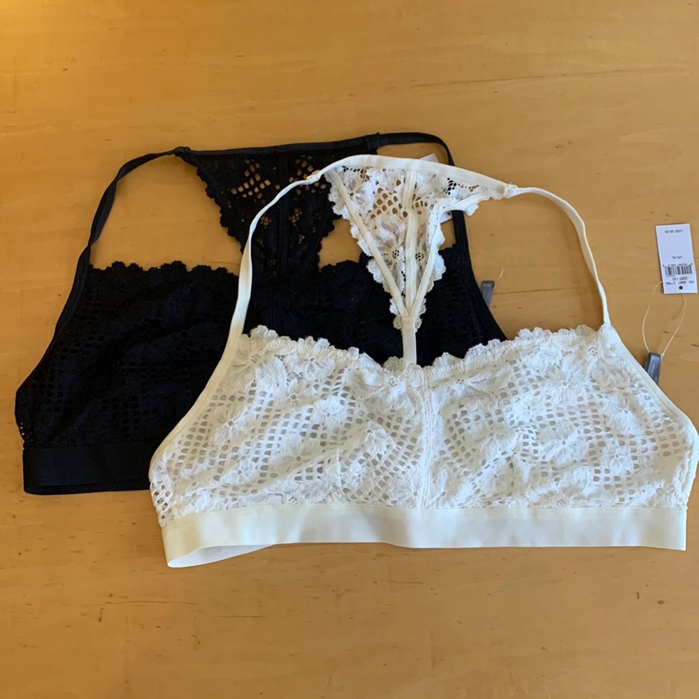 Aerie AE Black & Cream Lace Racerback Bralette